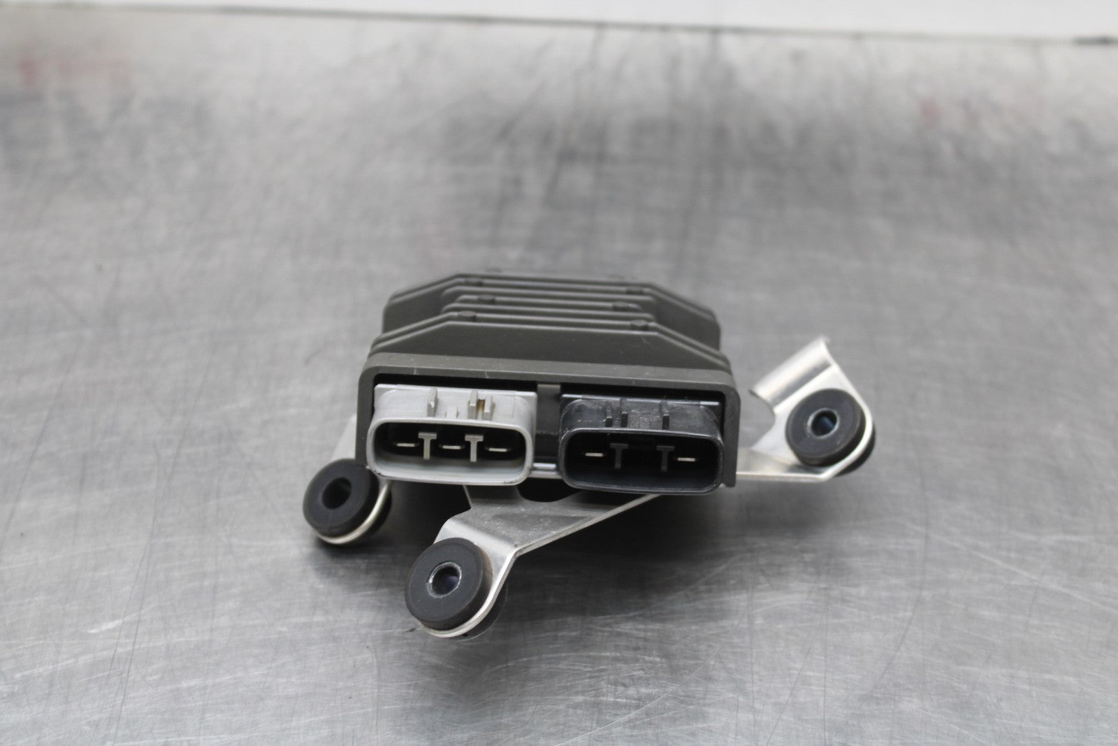 13-24 HONDA CBR600RR RECTIFIER VOLTAGE REGULATOR BB772