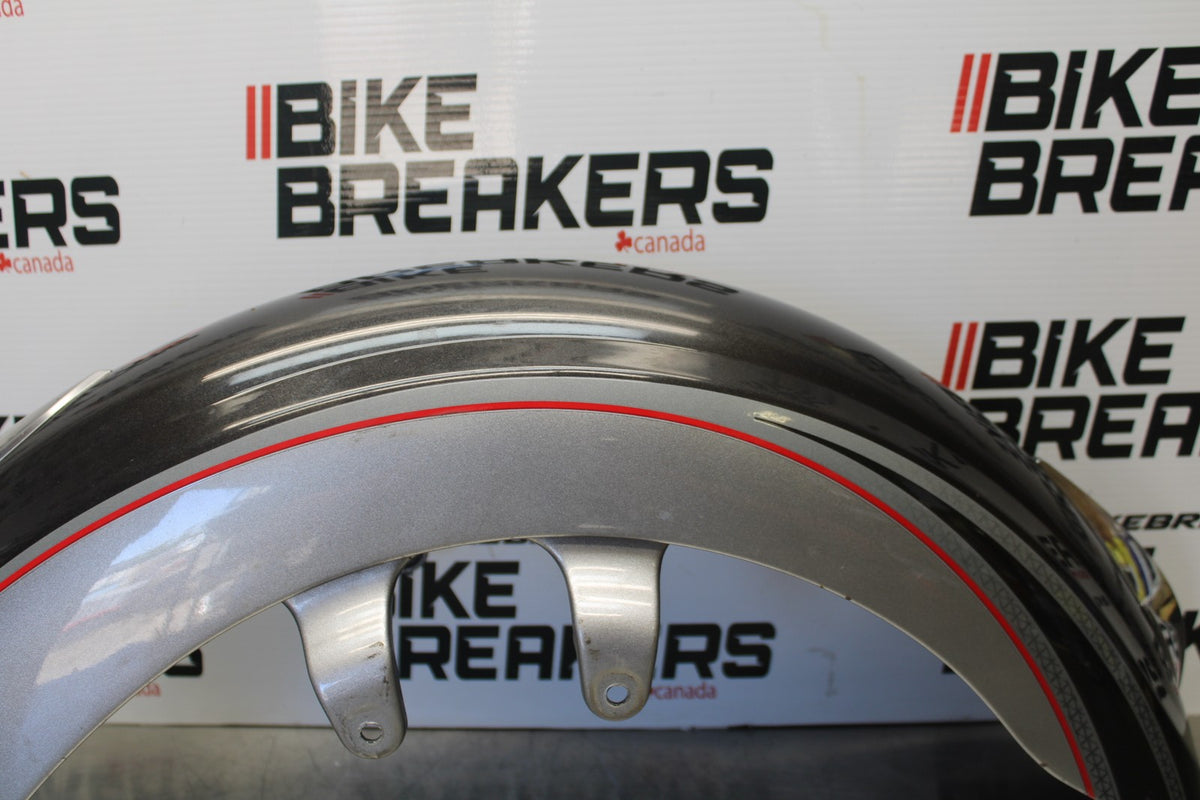 05-06 VICTORY KINGPIN DELUXE FRONT WHEEL FENDER BB195