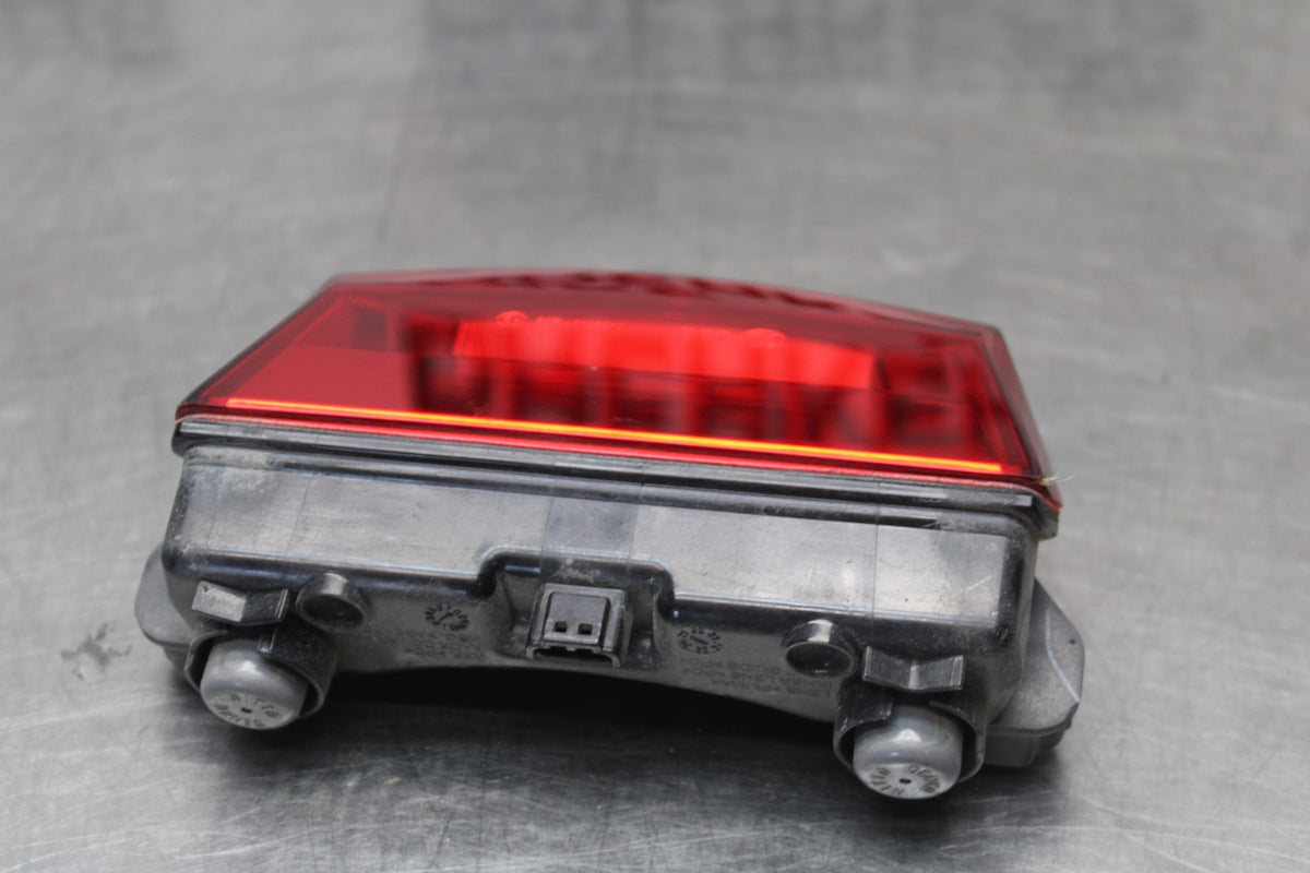 22 HARLEY-DAVIDSON PAN AMERICA 1250 REAR TAIL TAILLIGHT BACK BRAKE LIGHT BB910