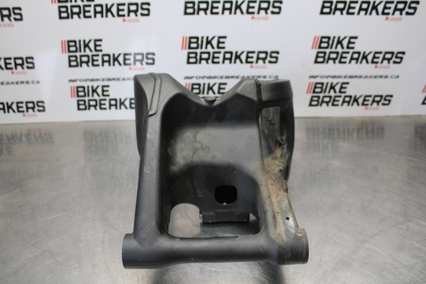 21-23 KAWASAKI NINJA ZX6R REAR SWINGARM BACK SUSPENSION SWING ARM BB179