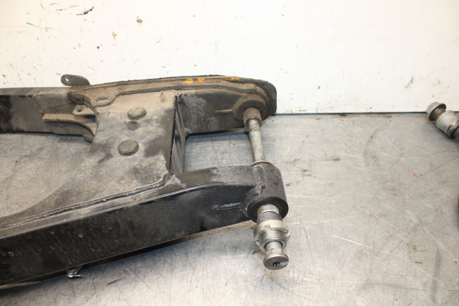 10-13 HONDA SHADOW RS 750 VT750RS REAR SWINGARM SUSPENSION ARM BB718