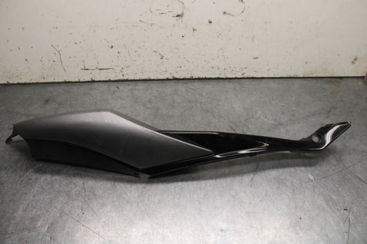 08-10 SUZUKI GSXR 600  RIGHT REAR BACK TAIL FAIRING COWL SHROUD BB101