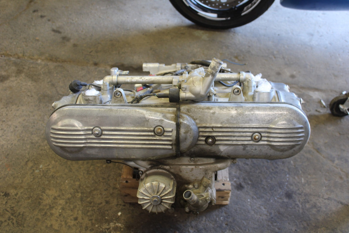 76-77 HONDA GOLDWING 1000 ENGINE MOTOR BB171
