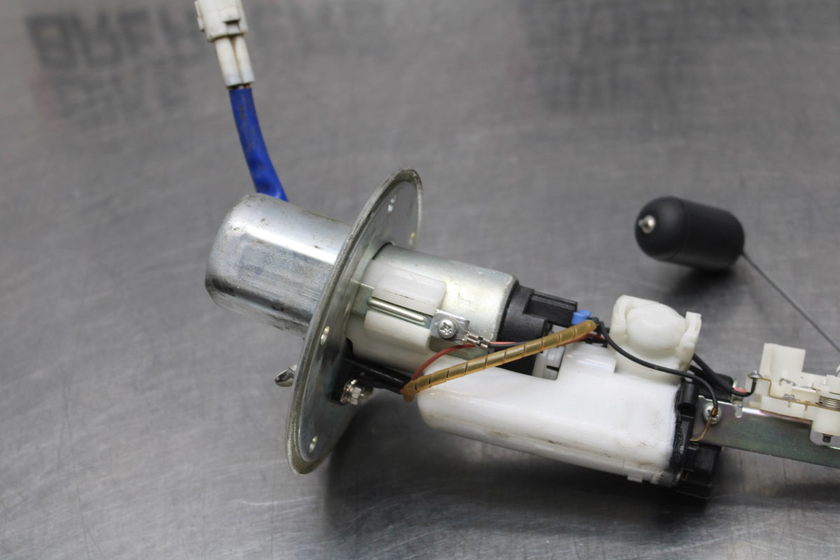 05-06 SUZUKI GSXR1000 FUEL PUMP GAS PETROL SENDER UNIT BB773