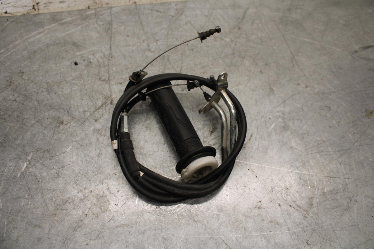 2015 Yamaha YZF R3 THROTTLE CABLES LINES TUBE 1WD-F6301-00-00 BB526