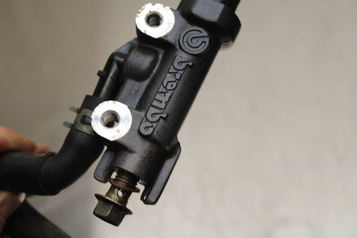 96 YAMAHA YZF750R REAR BACK BRAKE MASTER CYLINDER W RESERVOIR BB137
