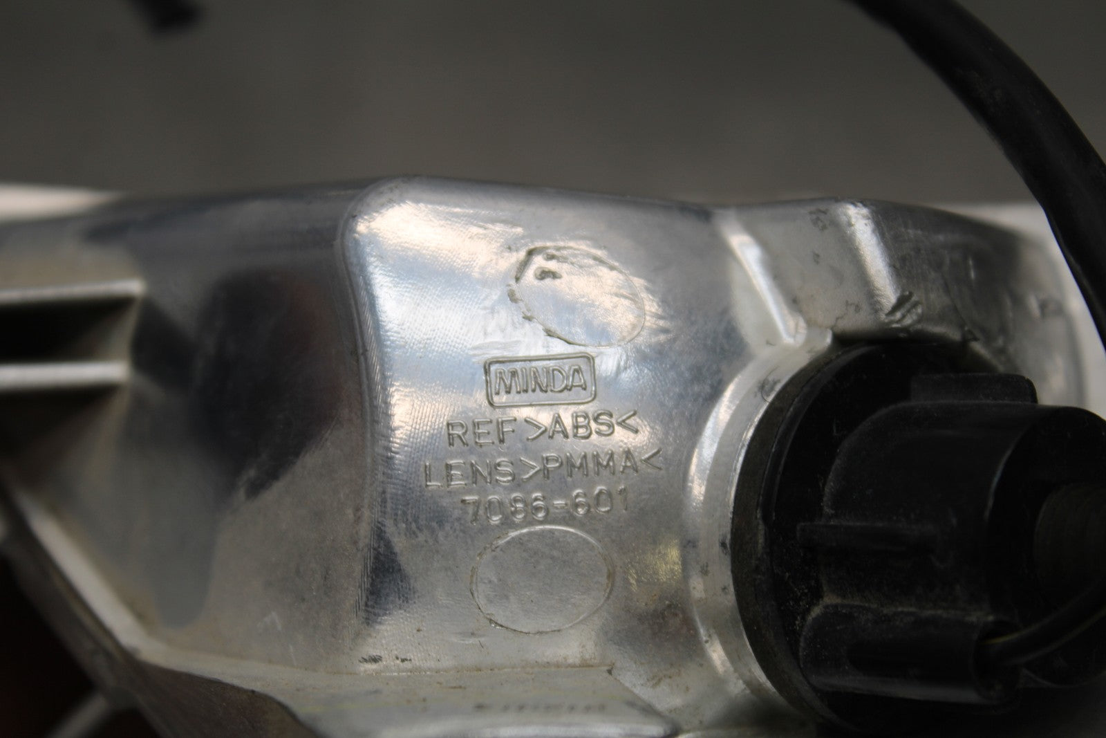 13-17 KAWASAKI NINJA 300 EX300 ABS LEFT FRONT TURN SIGNAL LIGHT INDICATOR BB187