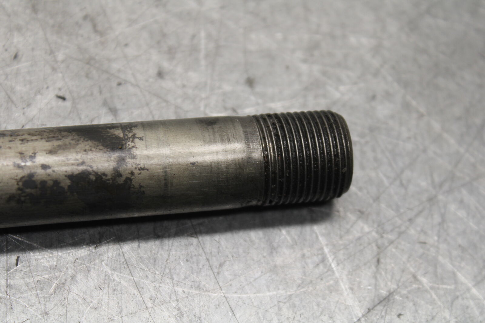 09-12 KAWASAKI NINJA ZX6R ZX600R REAR BACK SWINGARM BOLT SUSPENSION AXLE BB656