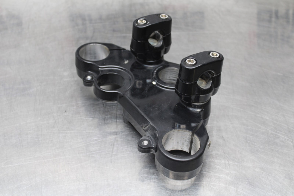 19 MOTO GUZZI V7 III FORKS UPPER TRIPLE TREE CLAMP BB831