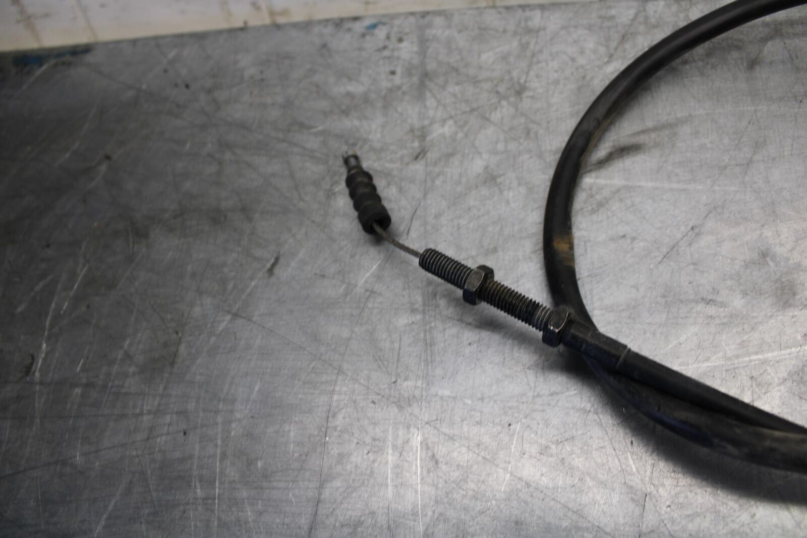 18 KAWASAKI Z 400 CLUTCH CABLE LINE BB469