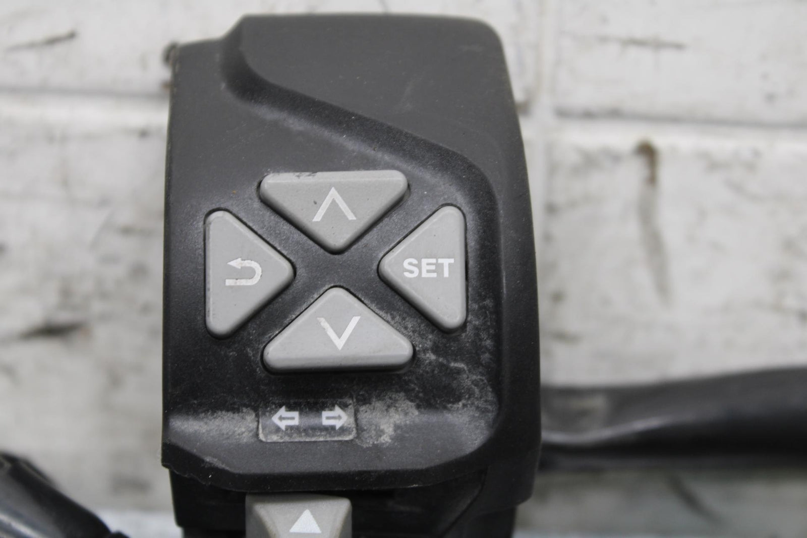 19-20 KTM 790 DUKE 790 LEFT CLIP ON HANDLE HORN SIGNALS SWITCH  BB570