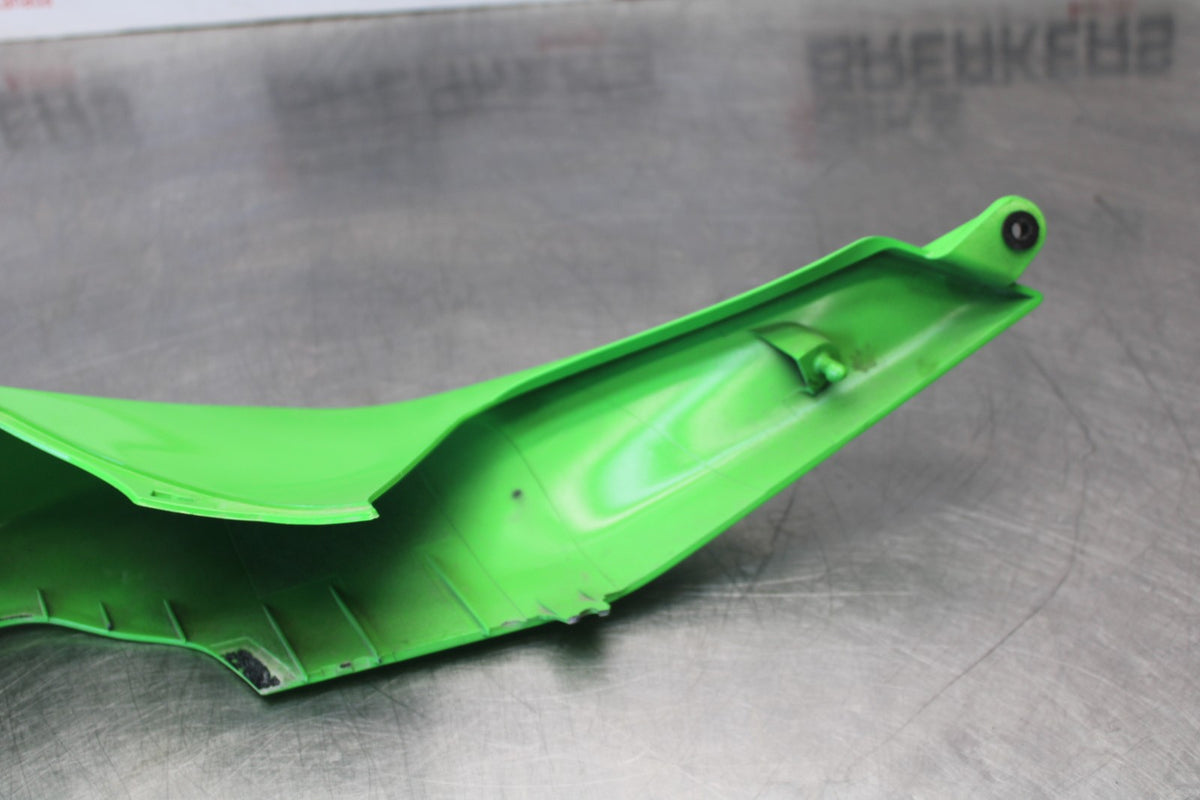 08 KAWASAKI NINJA ZX10R LEFT REAR BACK TAIL FAIRING COWL SHROUD BB902