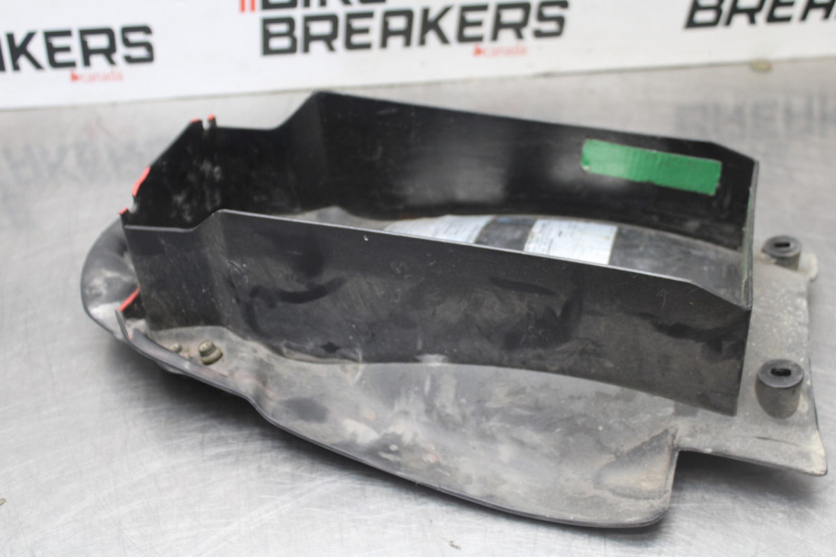 05 DUCATI SUPERSPORT 800 REAR BACK TAIL UNDERTAIL FAIRING COWL FENDER BB913