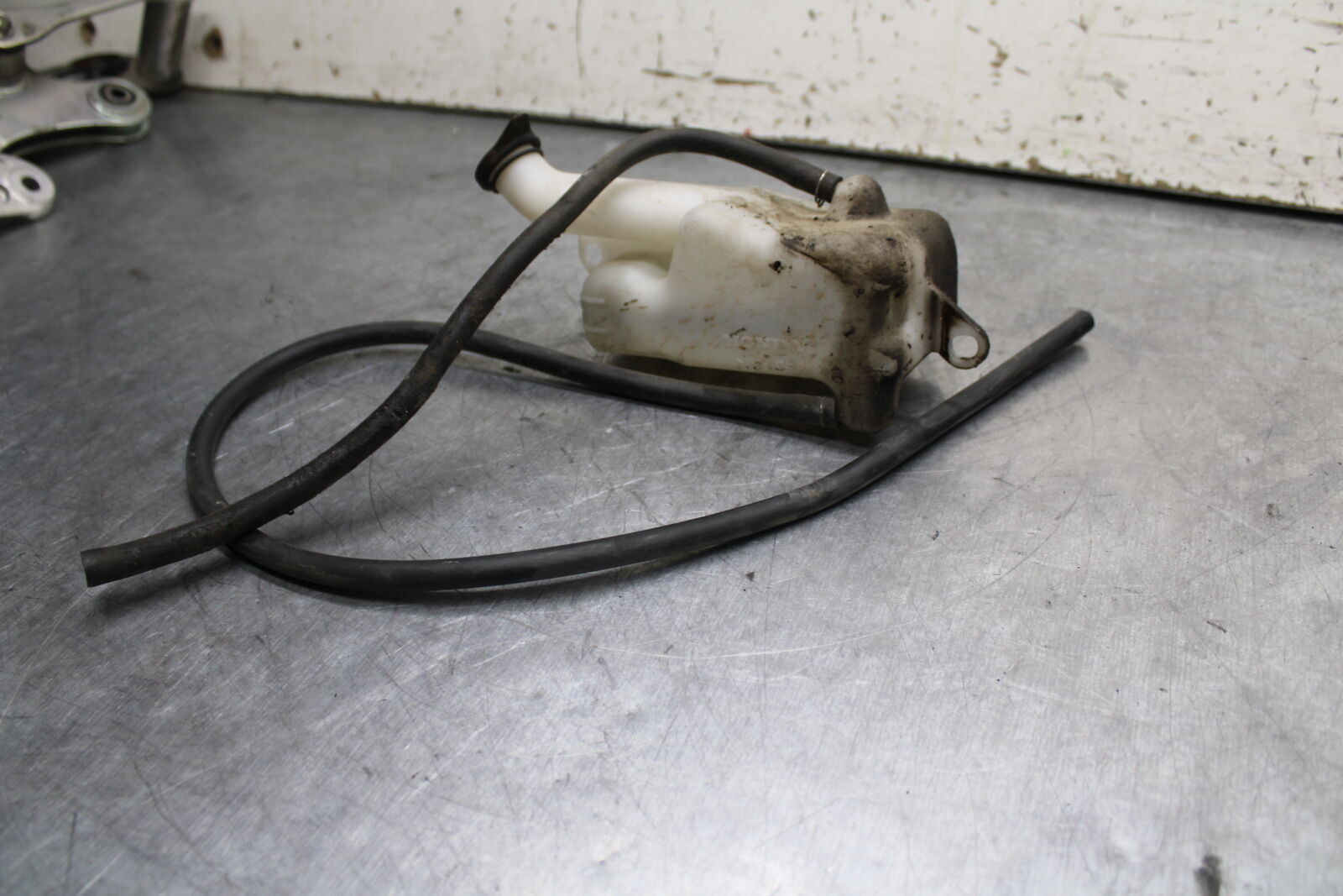 15-16 HONDA CB300F COOLANT WATER TANK RESERVOIR BOTTLE BB740