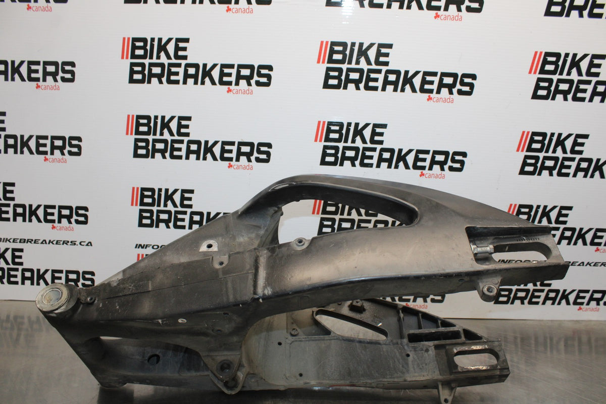 06-07 SUZUKI GSXR 600 REAR SWINGARM BACK SUSPENSION SWING ARM BB178