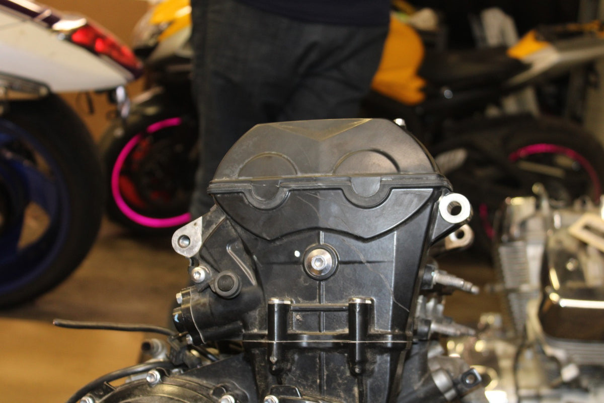 14 TRIUMPH STREET TRIPLE ABS ENGINE MOTOR BB808