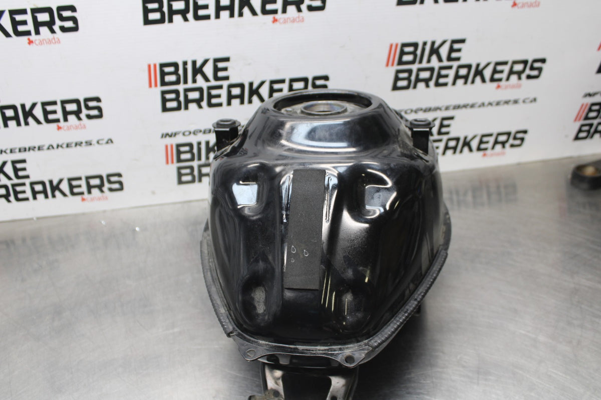 17-18 YAMAHA YZF R3 GAS TANK FUEL CELL PETROL RESERVOIR BB813