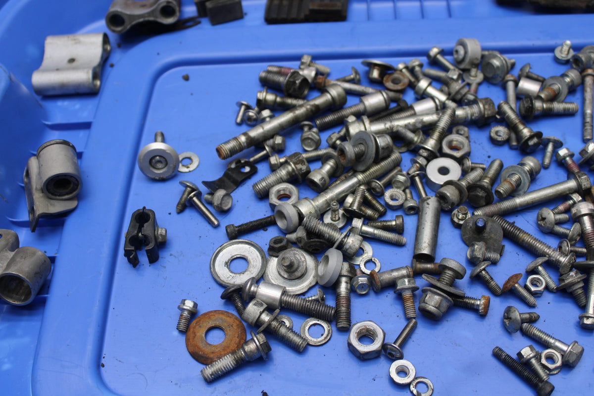 13-16 KTM 390 DUKE MOUNTING BOLTS HARDWARE MOTOR SCREWS BB815