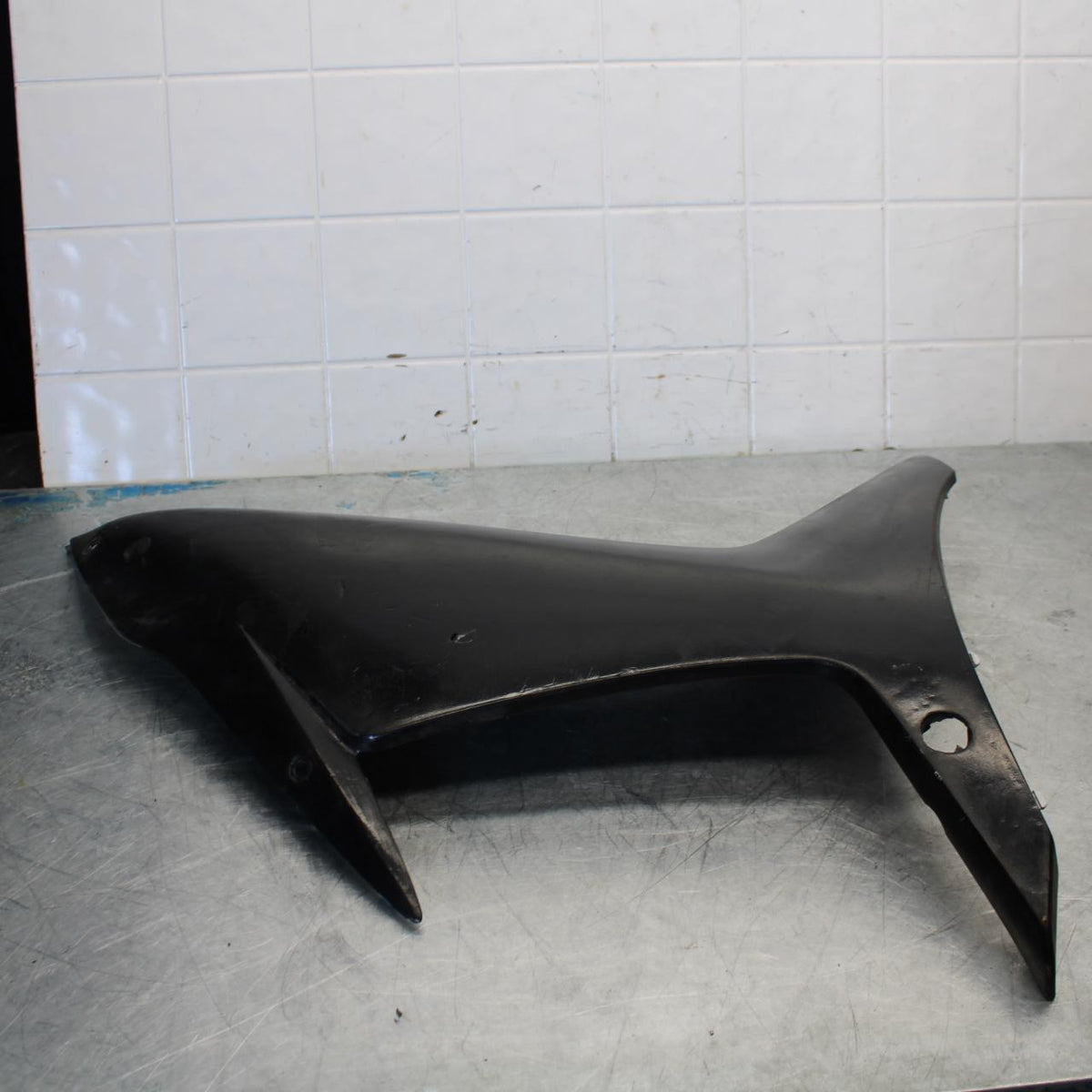 15-21 SUZUKI GSXR600 RIGHT MID UPPER SIDE FAIRING COWL PLASTIC BB437