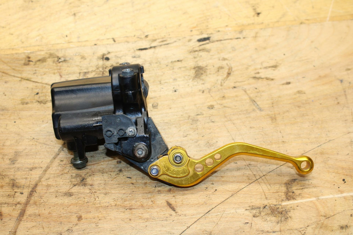 03-06 KAWASAKI Z1000 FRONT BRAKE MASTER CYLINDER w/ LEVER BB319