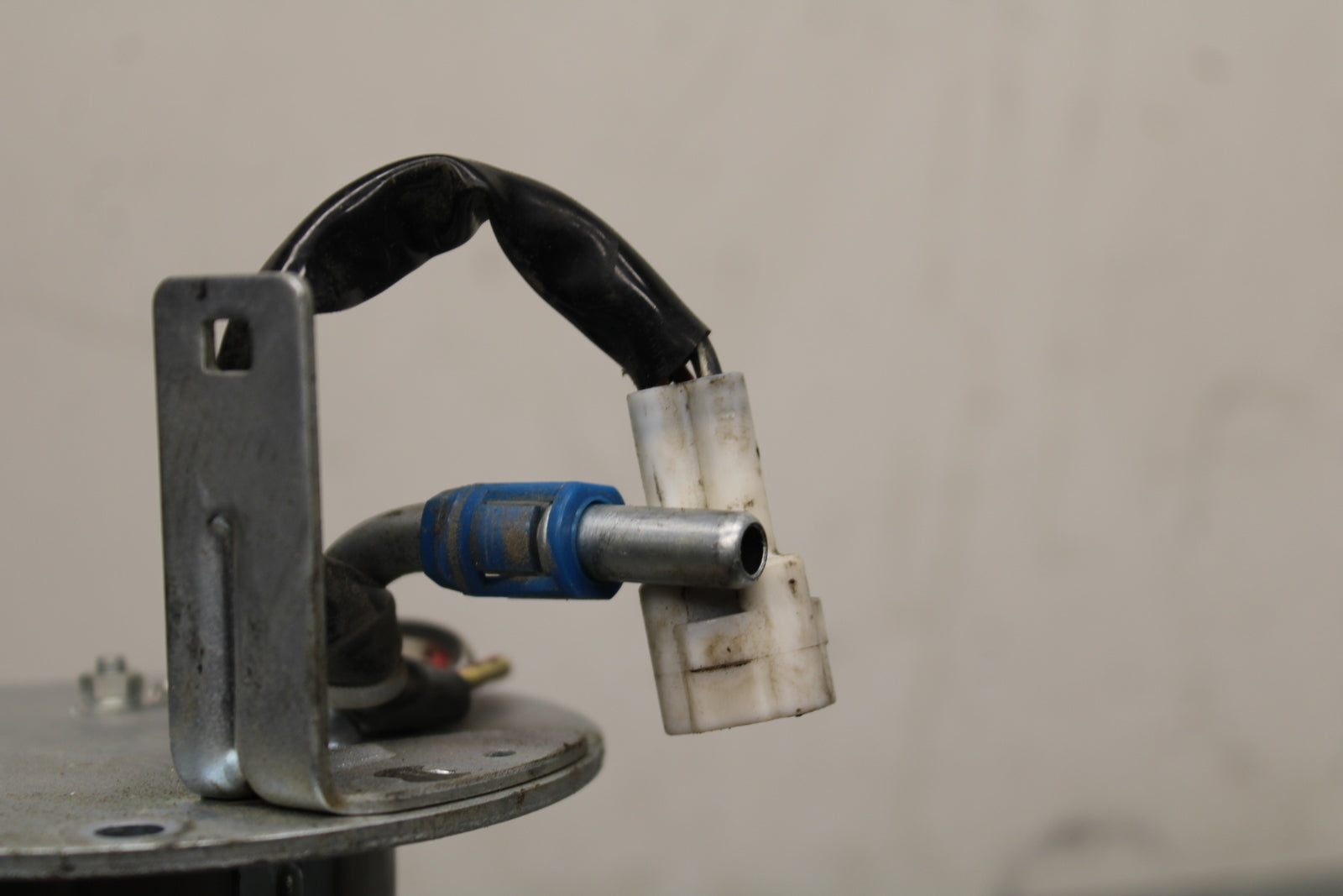09-11 SUZUKI GSXR1000 FUEL PUMP GAS PETROL SENDER UNIT BB125