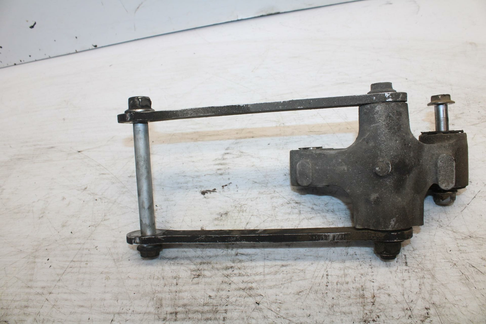 07-08 KAWASAKI NINJA ZX6R REAR DOGBONE SHOCK LINKAGE LINK BB274