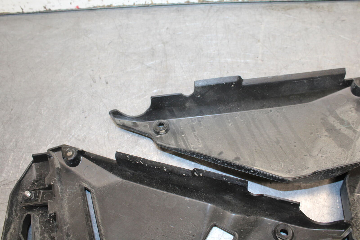 18-24 KAWASAKI NINJA 650 RIGHT LEFT FRAME SIDE COVERS COWLS PANELS TRIM BB725 