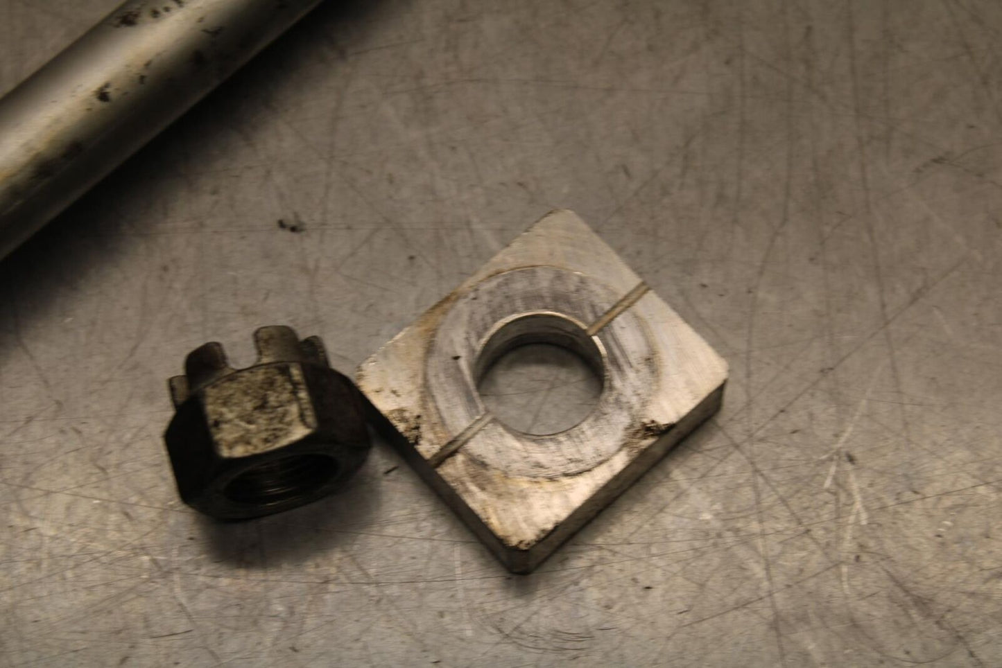 2014 Kawasaki Ninja 650 EX650E REAR AXLE BACK WHEEL RIM PIVOT BOLT AXEL BB569