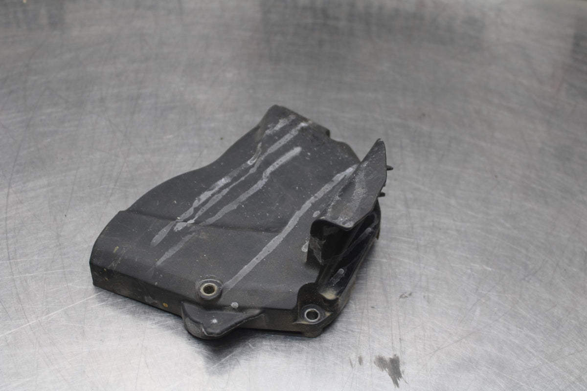 13 YAMAHA YZF R1 ENGINE SPROCKET COVER BB781