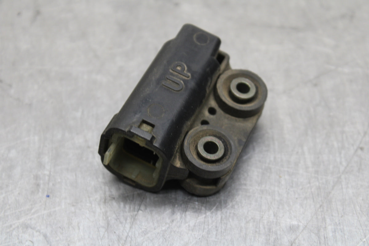 04-05 YAMAHA YZF R1 TIP OVER BANK ANGLE CRASH SENSOR SWITCH BB131