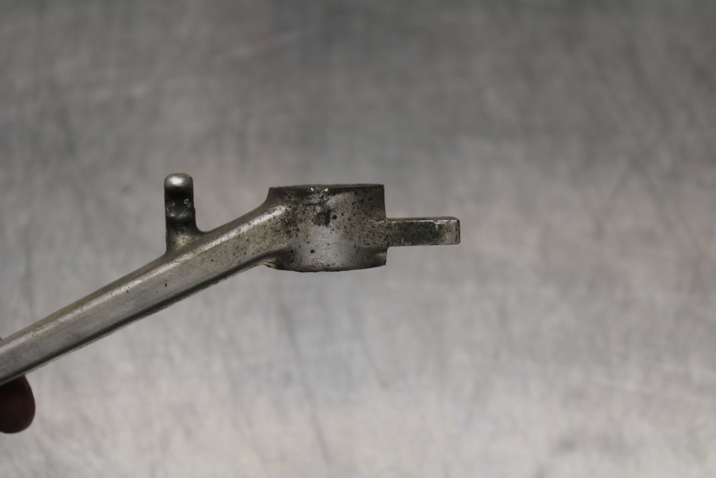 04-05 KAWASAKI NINJA ZX10R RIGHT REARSET BRAKE FOOT PEDAL BB163