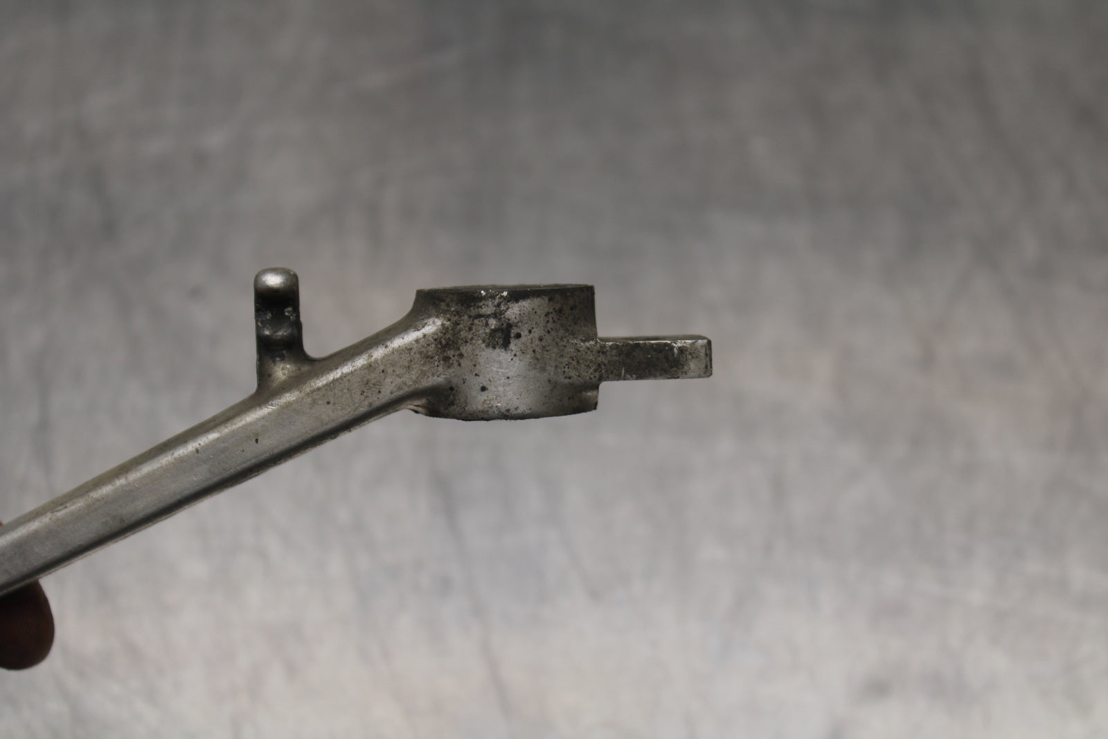 04-05 KAWASAKI NINJA ZX10R RIGHT REARSET BRAKE FOOT PEDAL BB163