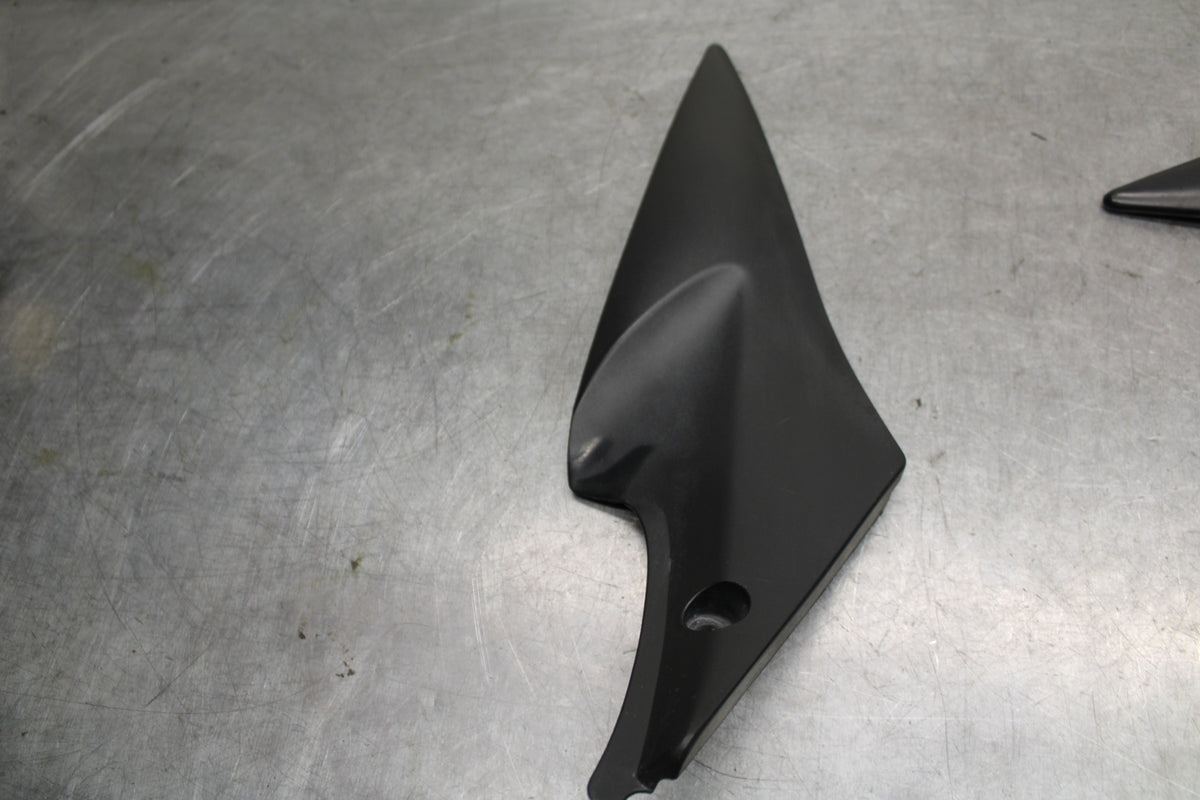 06-07 SUZUKI GSXR750 RIGHT LEFT FRONT SIDE SEAT PANELS COWLS FAIRINGS  BB670