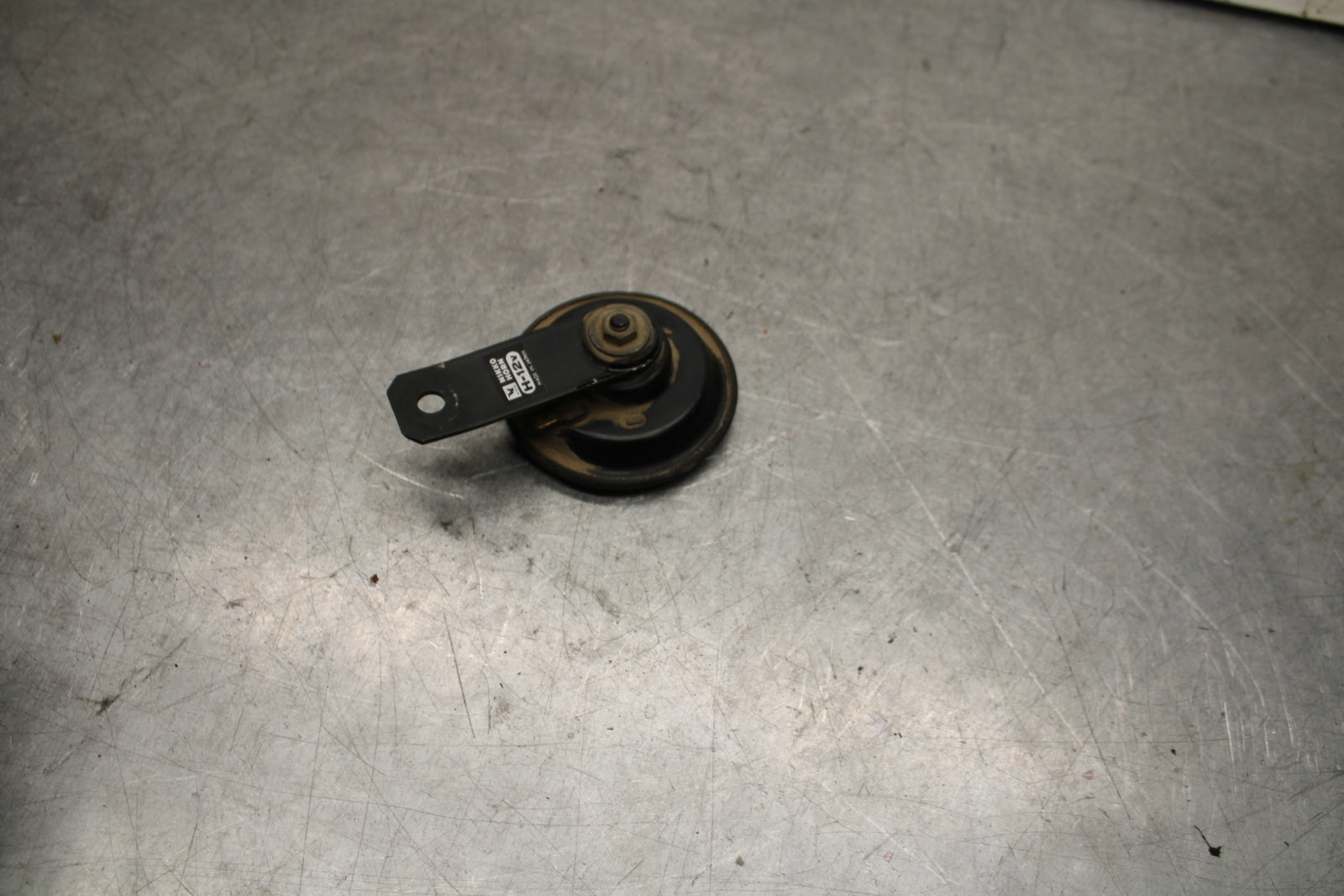 09-11 TRIUMPH DAYTONA 675 HORN SIGNAL BB652