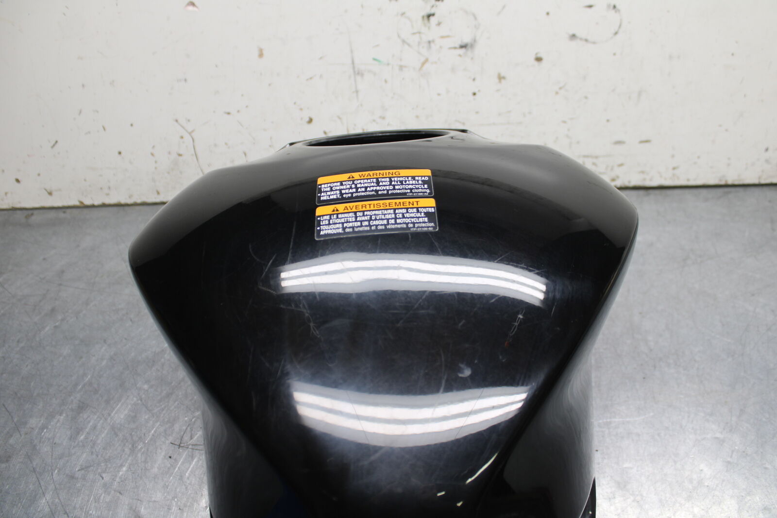 19-24 YAMAHA R3 GAS TANK FUEL CELL COVER FAIRING COWL BB736