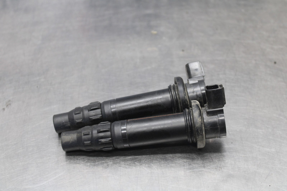19-24 YAMAHA R3 IGNITION COILS COIL SPARK PLUG CAPS BB942