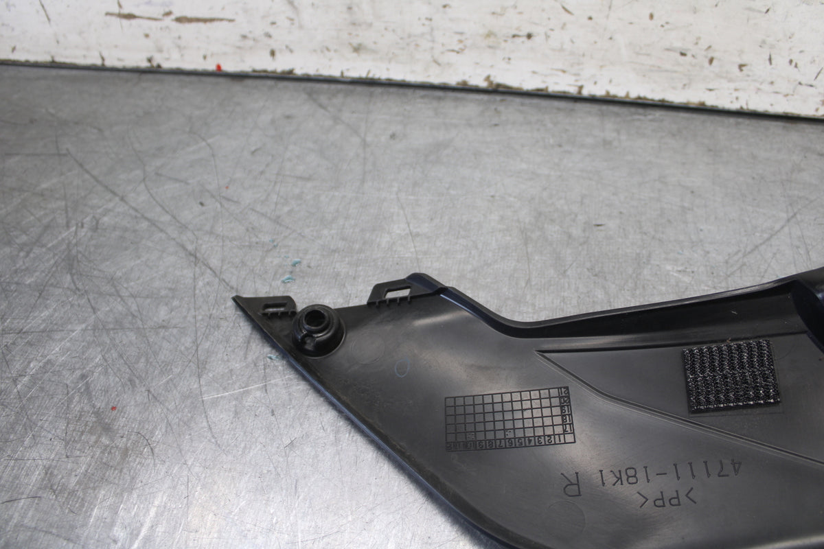 17-24 SUZUKI SV650 RIGHT GAS TANK FUEL CELL PANEL COVER TRIM COWL  BB706