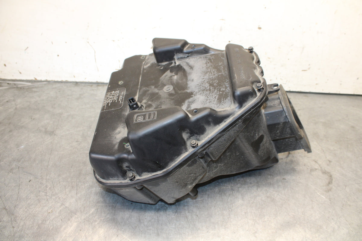 07-08 TRIUMPH DAYTONA 675 AIRBOX AIR INTAKE FILTER BOX BB685