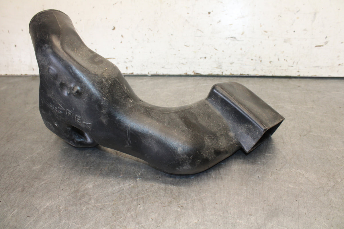 08-09 YAMAHA YZF R6S RIGHT RAM AIR INTAKE DUCT TUBE  BB690