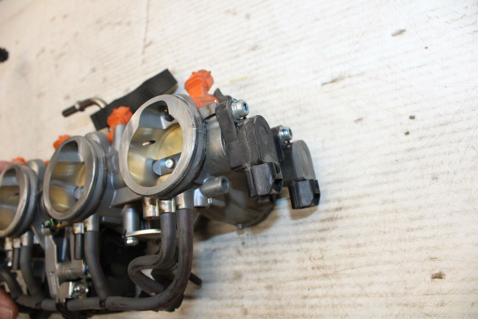 13-18 KAWASAKI NINJA ZX6R MAIN FUEL INJECTORS / THROTTLE BODIES BB304