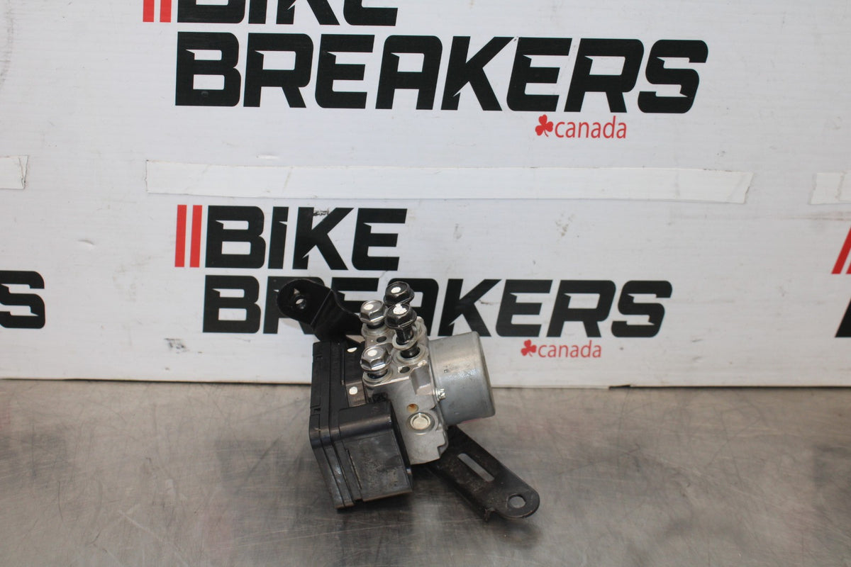 23-26 KAWASAKI NINJA ZX4RR ABS PUMP UNIT MODULE BB898