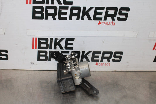 23-26 KAWASAKI NINJA ZX4RR ABS PUMP UNIT MODULE BB898