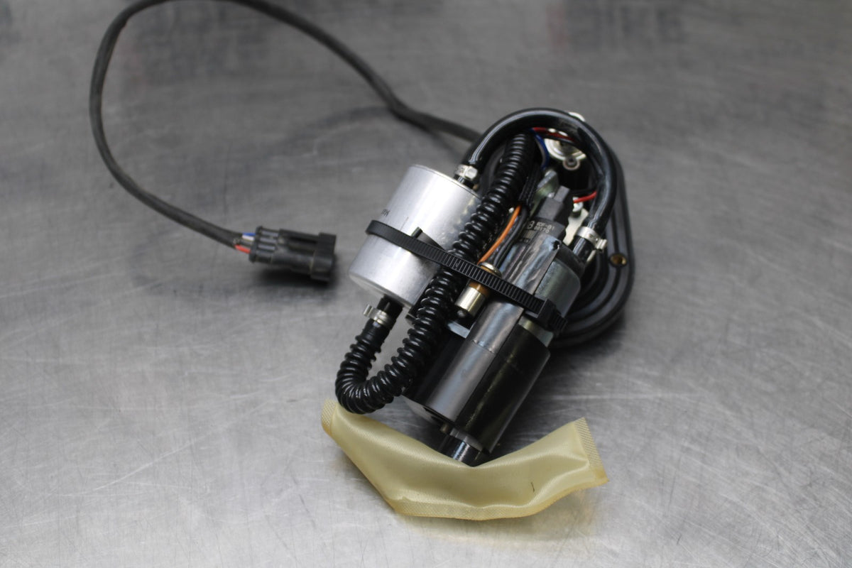 19 MOTO GUZZI V7 III FUEL PUMP GAS PETROL SENDER UNIT BB831
