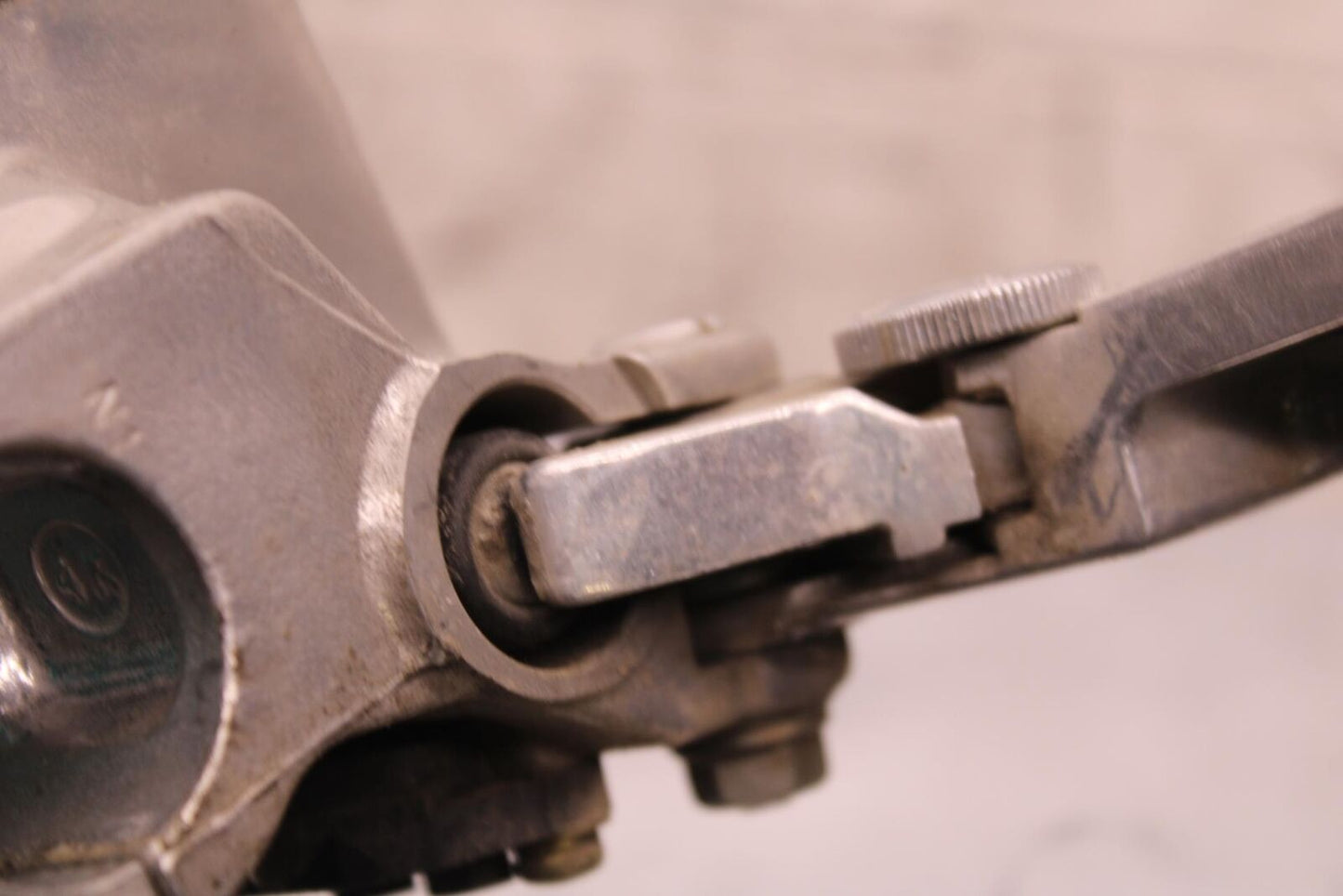 2005 Kawasaki Vulcan 1600 VN1600A Classic FRONT BRAKE MASTER CYLINDER BB574