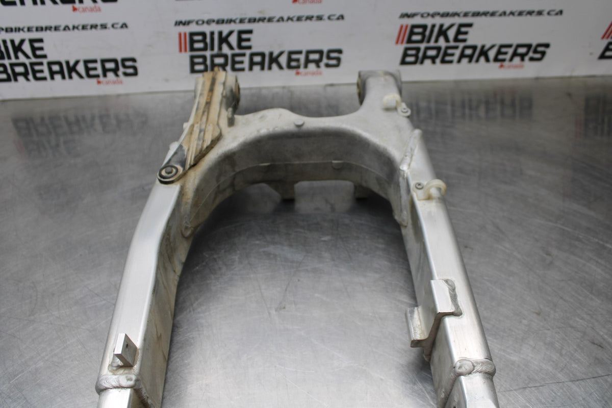 98-05 HONDA SUPER HAWK 1000 VTR1000F REAR SWINGARM BACK SWING ARM BB821