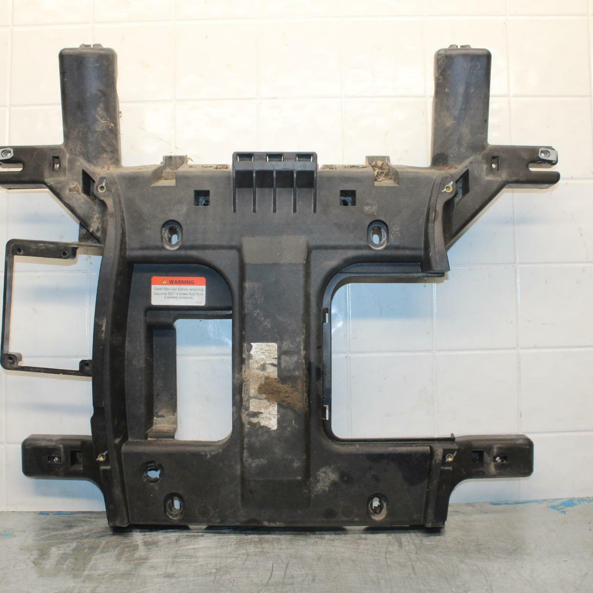 10-12 CAN AM SPYDER RT REAR BACK FENDER SUPPORT FRAME SUBFRAME BB415
