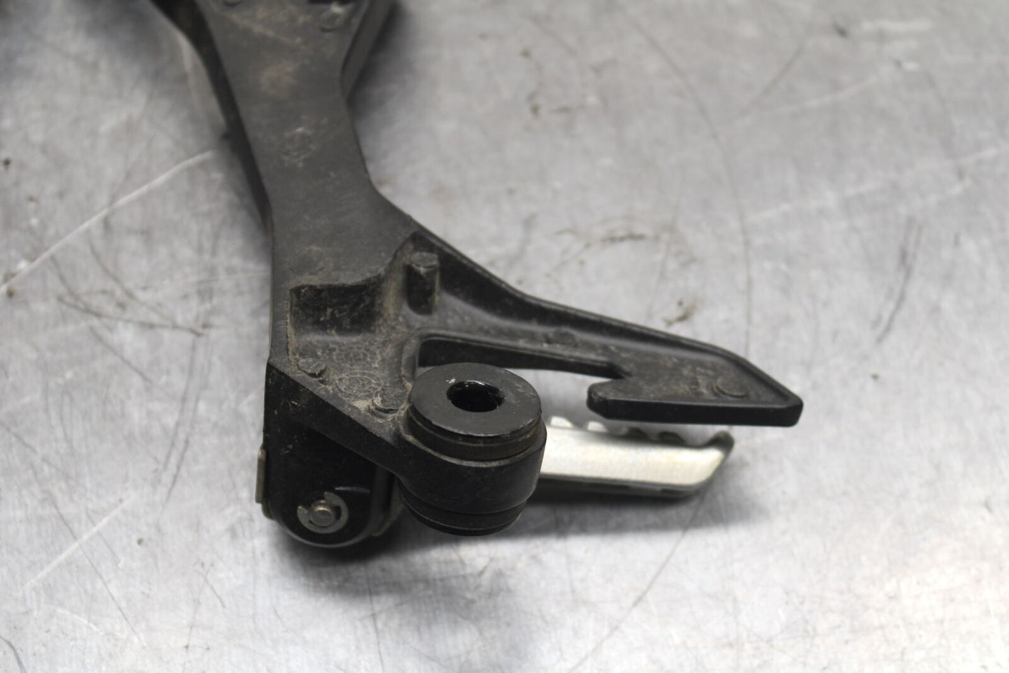 18-23 KAWASAKI NINJA 400 EX400 ABS REAR BACK PASSENGER PEG SET PAIR BB747