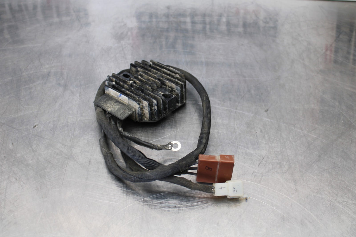 17-22 KTM 390 DUKE RECTIFIER VOLTAGE REGULATOR BB180