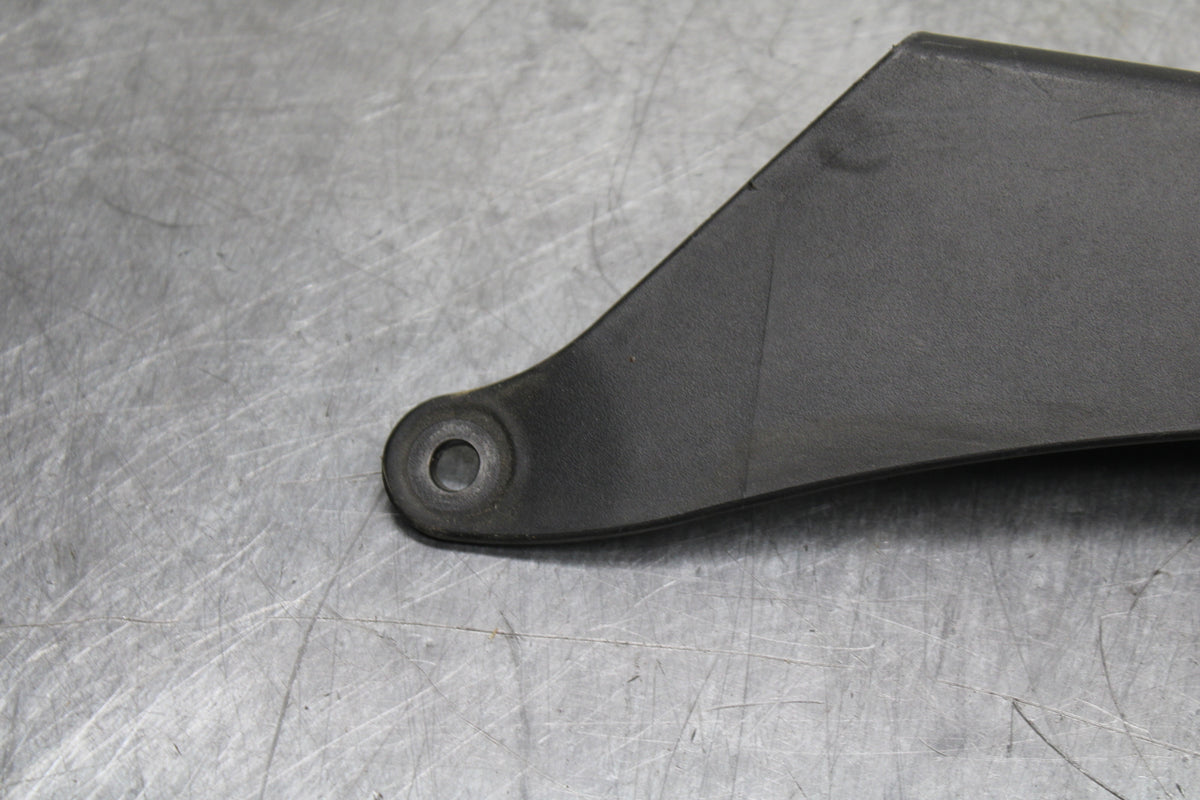 19-23 KAWASAKI NINJA ZX6R REAR BACK DRIVE CHAIN GUARD COVER SHIELD BB749