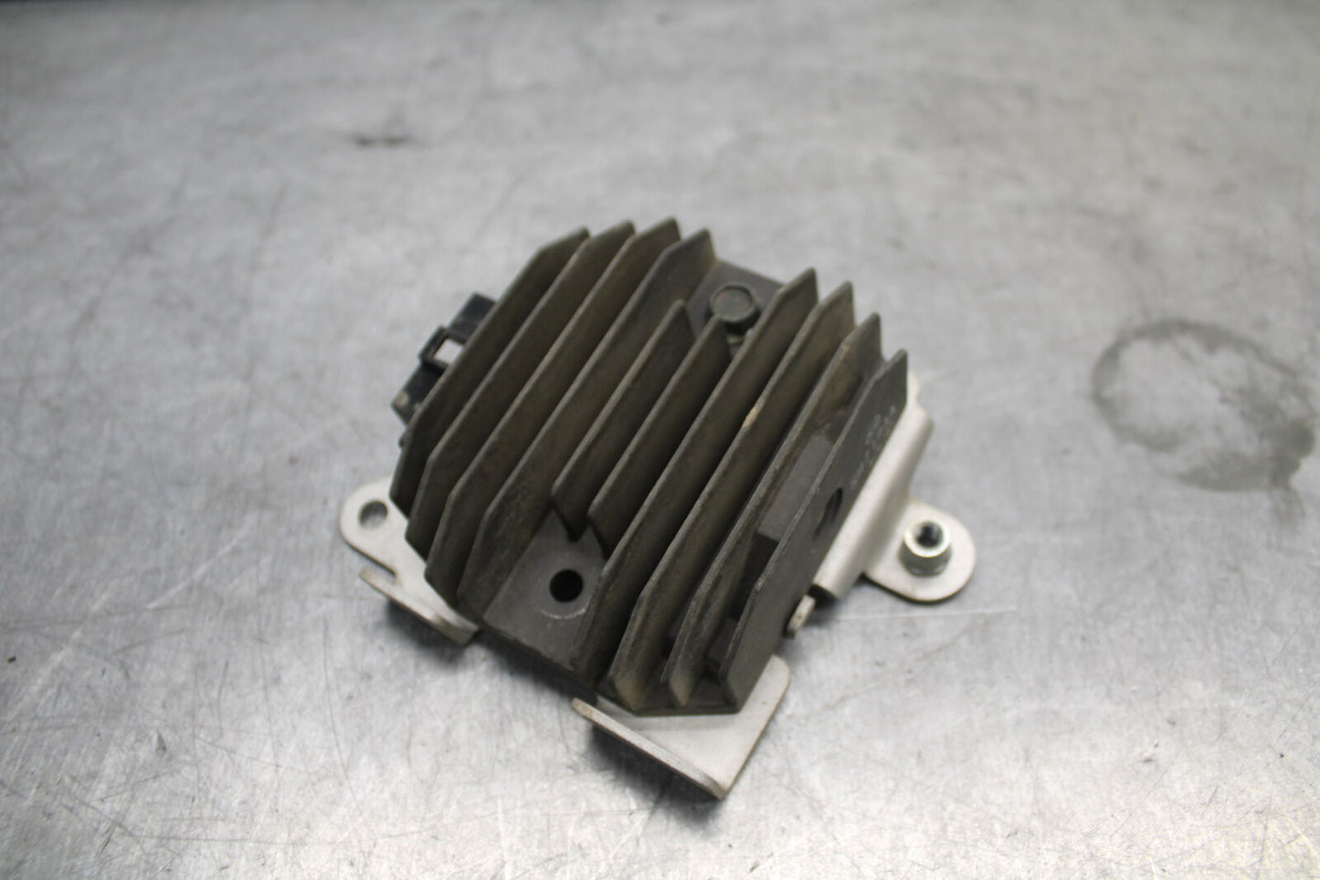07-09 YAMAHA FZ6 RECTIFIER VOLTAGE REGULATOR BB713
